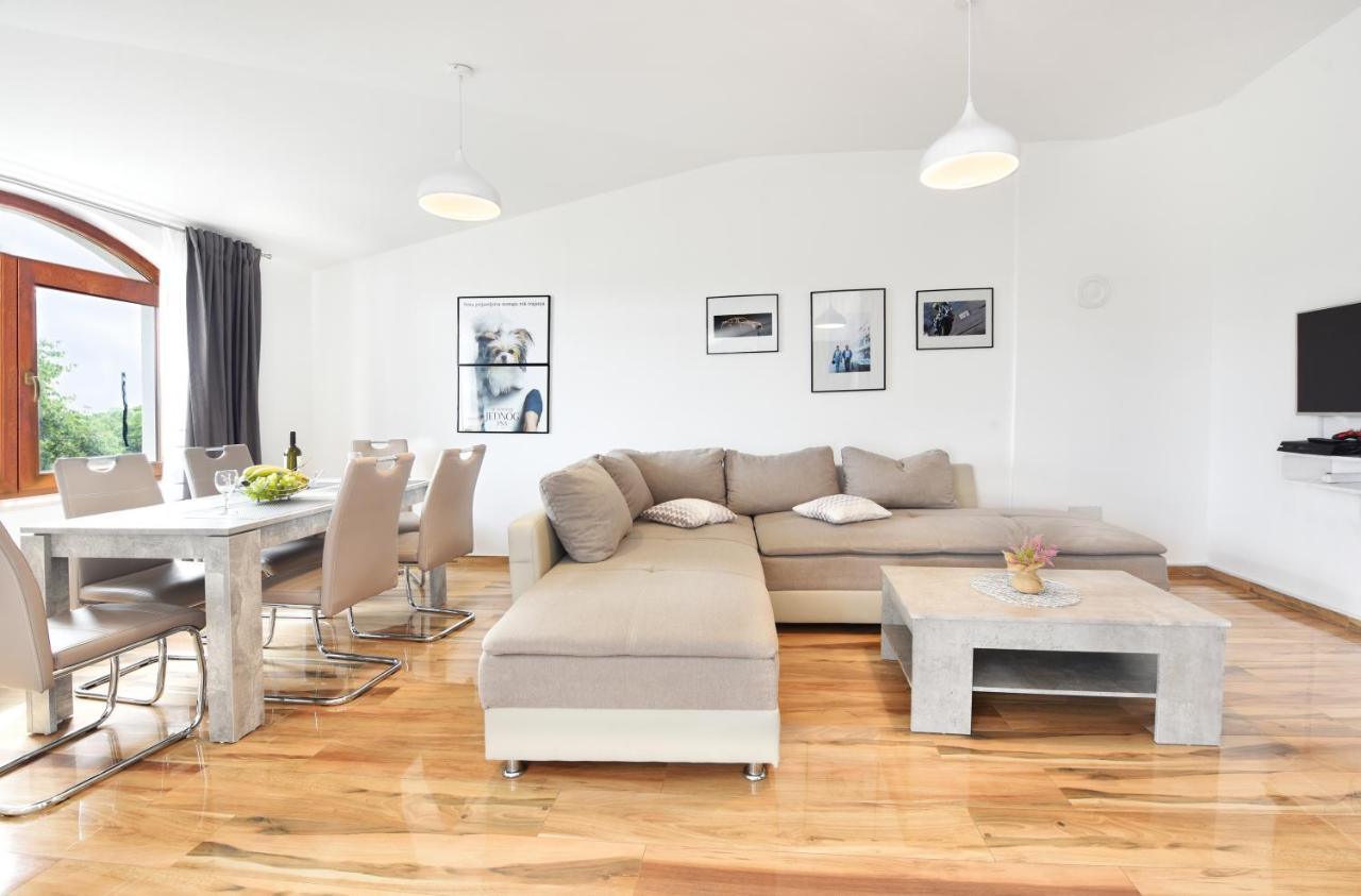Apartments Mirasol Umag Eksteriør billede