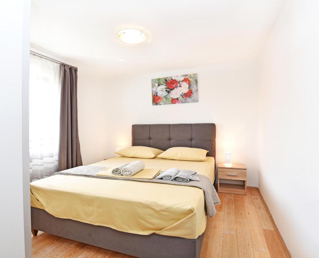 Apartments Mirasol Umag Eksteriør billede